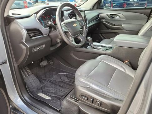 Used 2018 Chevrolet Traverse Premier w/ Driver Confidence II Package image 2