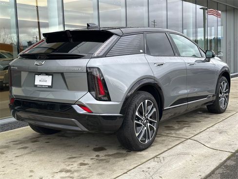 New 2026 Cadillac Optiq Sport 2 image 5