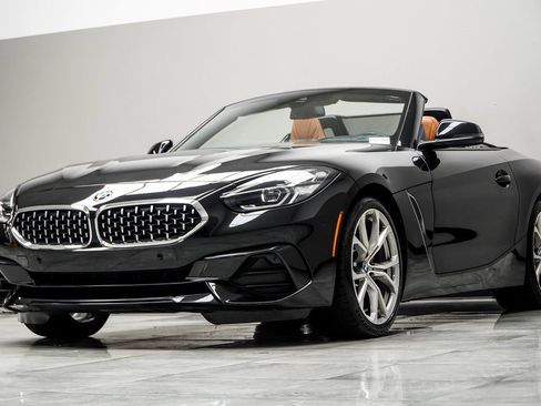 Used 2019 BMW Z4 sDrive30i w/ Premium Package image 10