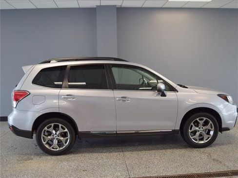 Used 2018 Subaru Forester 2.5i Touring w/ Popular Package #2 image 6