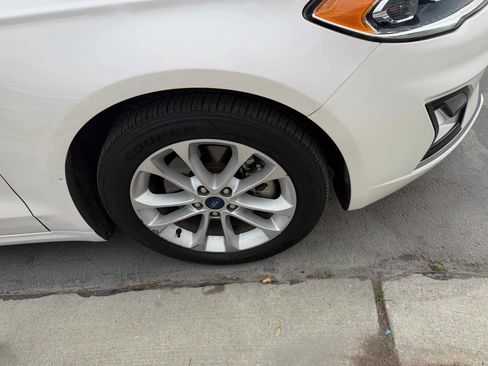 Used 2020 Ford Fusion Energi Titanium image 7