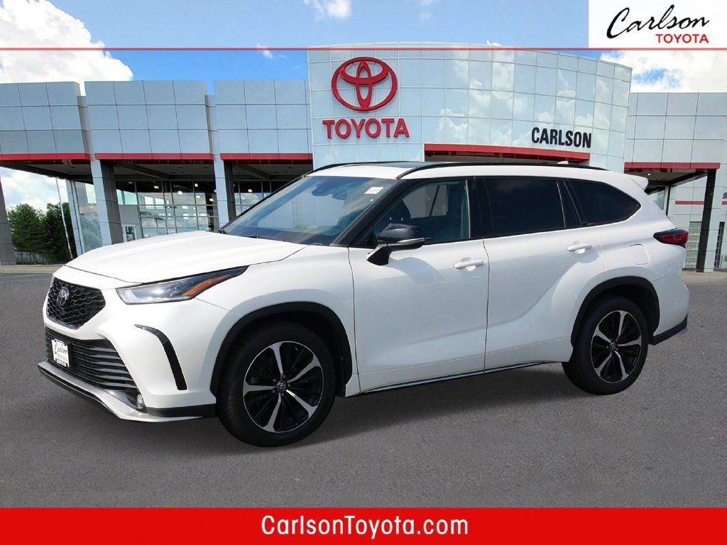 Used 2021 Toyota Highlander XSE AWD/4WD 360° Tour