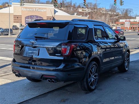 Used 2018 Ford Explorer Sport w/ Equipment Group 401A image 6