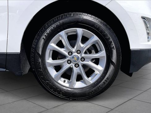 Used 2019 Chevrolet Equinox LT image 10