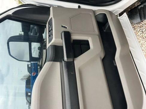 Used 2017 Ford F250 XL w/ Power Equipment Group image 30