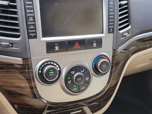 Used 2010 Hyundai Santa Fe GLS w/ Premium Pkg 2 image 19