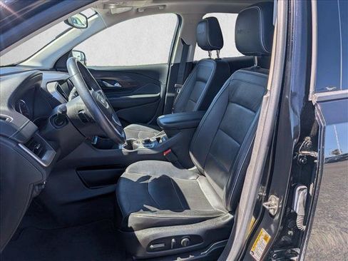Used 2018 GMC Terrain Denali w/ Advanced Safety Package AWD/4WD image 16