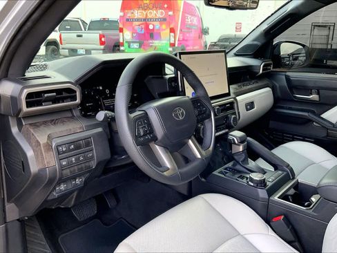 Used 2025 Toyota Tacoma Limited image 16
