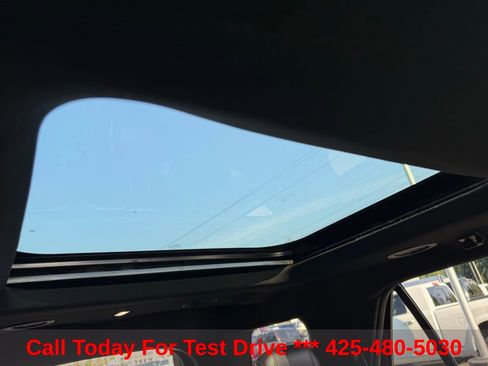 Used 2018 Ford Explorer Sport AWD/4WD image 18