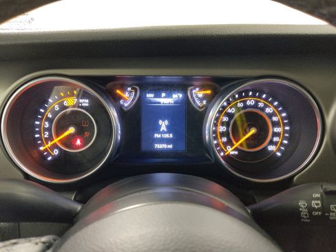 Used 2018 Jeep Wrangler Unlimited Sport S AWD/4WD image 23