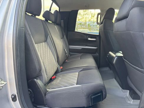 Used 2020 Toyota Tundra SR5 w/ SR5 Upgrade Package AWD/4WD image 18