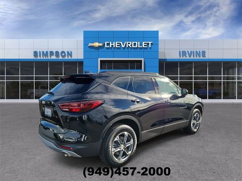 Used 2025 Chevrolet Blazer LT w/ Convenience Package image 8