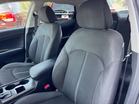Used 2019 Kia Optima LX FWD image 11