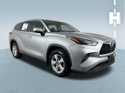 Used 2023 Toyota Highlander L