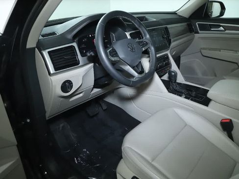 Certified 2023 Volkswagen Atlas SEL AWD/4WD image 19