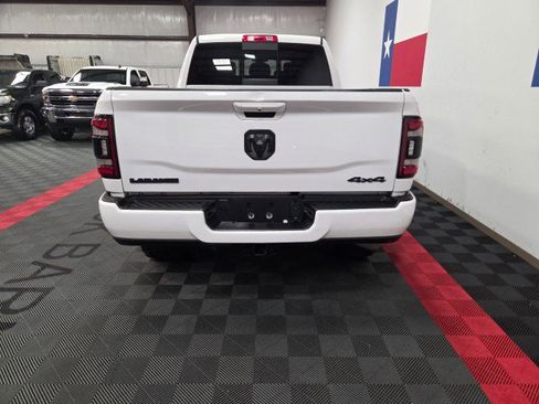 Used 2021 RAM 2500 Laramie w/ Night Edition AWD/4WD image 12