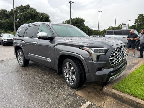 Used 2024 Toyota Sequoia Capstone AWD/4WD image 2
