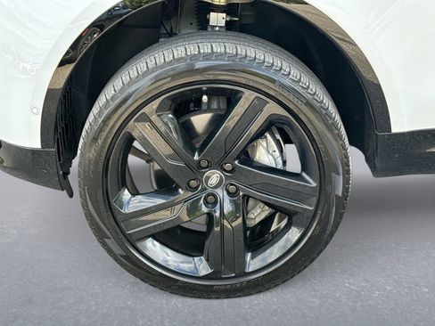 Used 2023 Land Rover Discovery S R-Dynamic AWD/4WD image 19