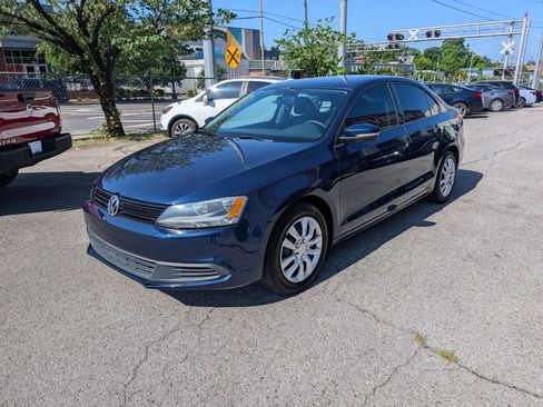 Used 2014 Volkswagen Jetta SE FWD image 3