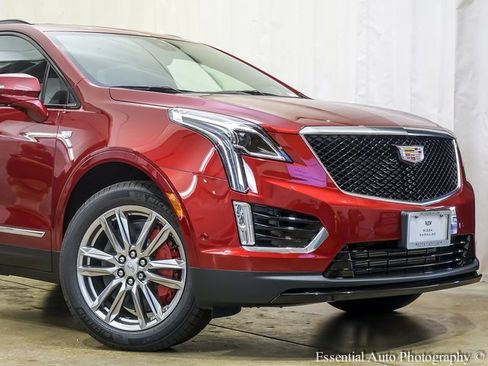 New 2025 Cadillac XT5 Sportv w/ Technology Package image 2
