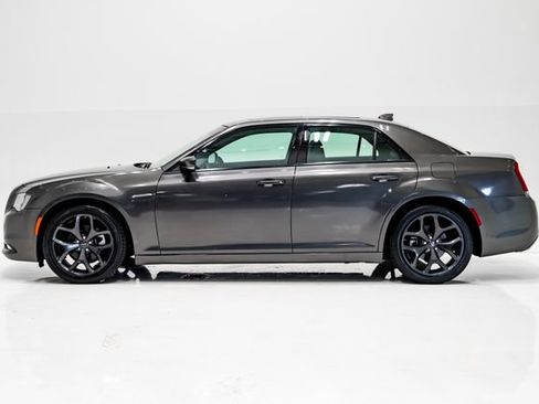 Certified 2023 Chrysler 300 S RWD image 31