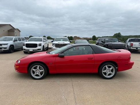 Used 1998 Chevrolet Camaro Z28 w/ SS Performance/Appearance Pkg RWD image 6