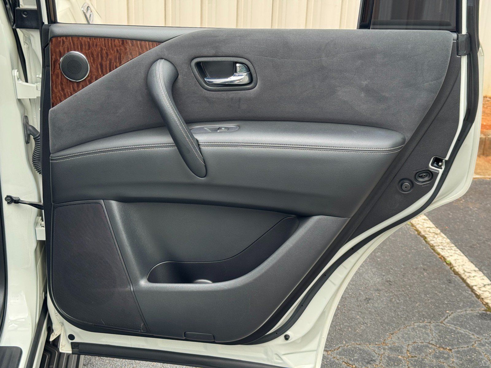 Used 2019 Nissan Armada SV w/ Driver Package RWD image 43