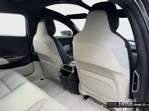 Used 2022 Lucid Air Grand Touring AWD/4WD image 30