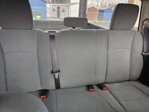 Used 2014 RAM 1500 Express image 20