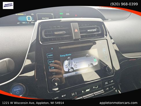 Used 2019 Toyota Prius LE image 17