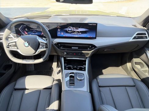Certified 2025 BMW 330i Sedan RWD image 28