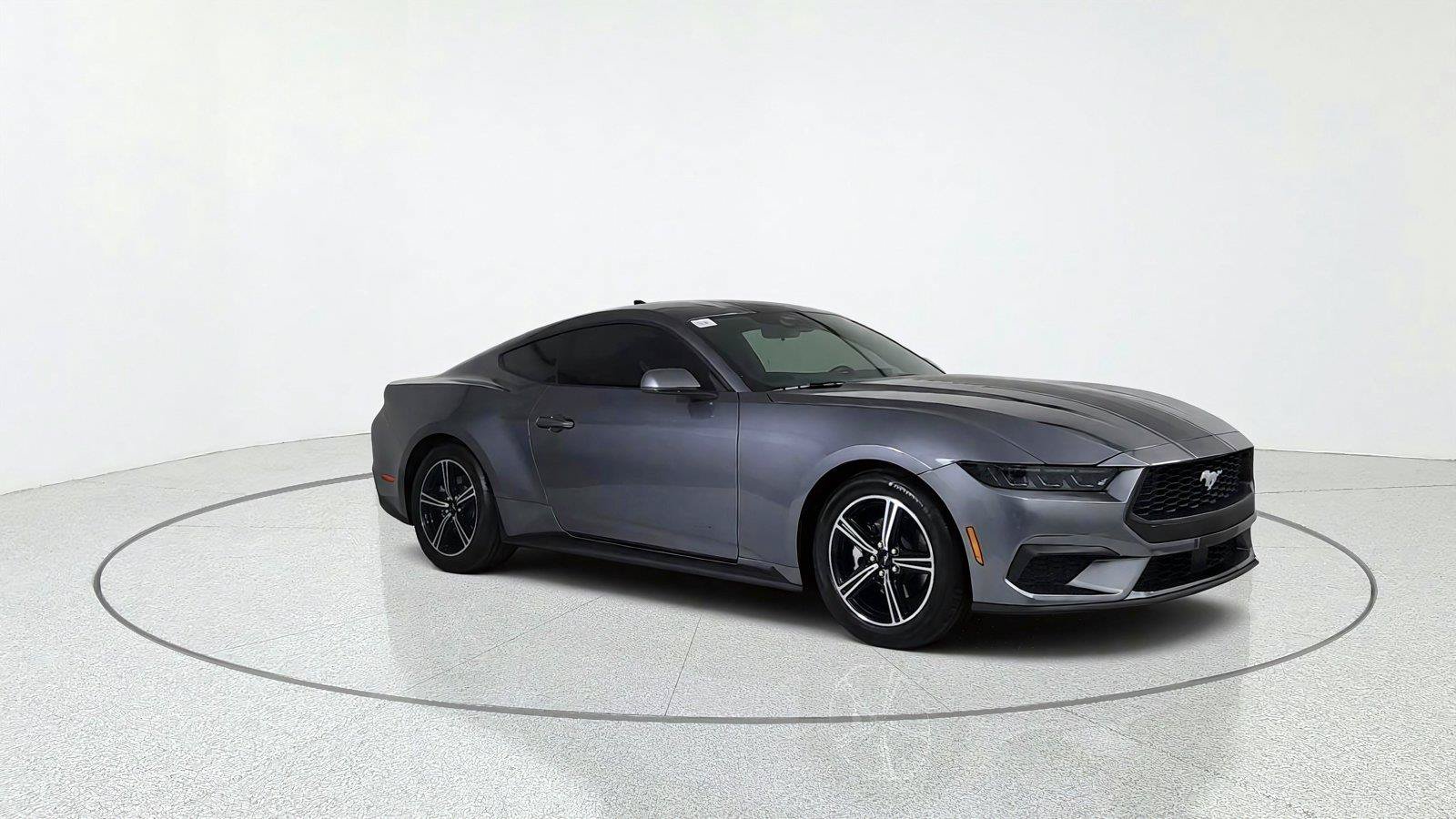 Used 2025 Ford Mustang Coupe RWD image 8