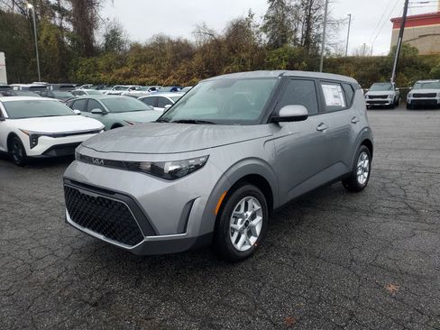 New 2025 Kia Soul LX image 3