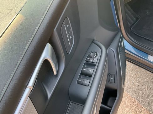 Used 2025 Buick Enclave Preferred FWD image 34