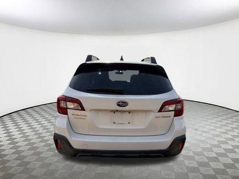 Used 2019 Subaru Outback 2.5i Limited image 5