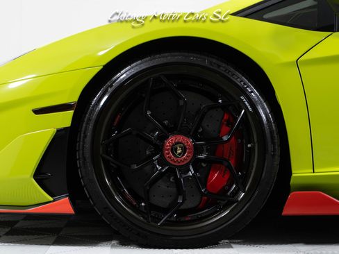 Used 2019 Lamborghini Aventador SVJ AWD/4WD image 6