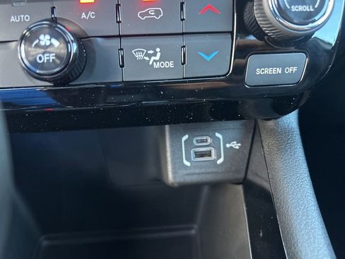 New 2025 Jeep Compass Latitude w/ Sun & Sound Group image 39