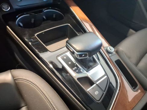 Used 2022 Audi A4 2.0T Premium w/ Convenience Package image 14