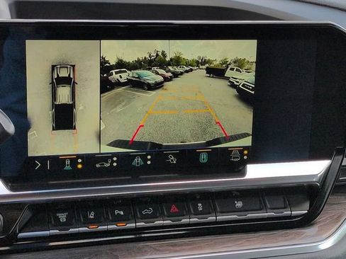 Used 2025 Chevrolet Silverado 3500 LTZ w/ LTZ Convenience Package AWD/4WD image 28