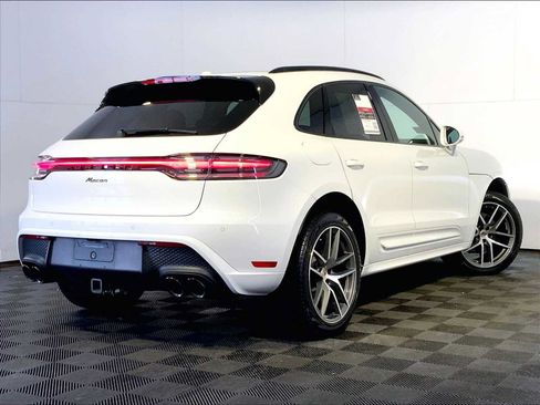Certified 2023 Porsche Macan AWD/4WD image 7