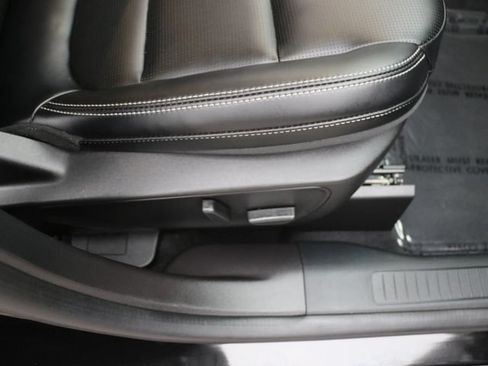 Used 2023 Ford Escape Platinum AWD/4WD image 10