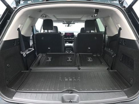 New 2026 Nissan Pathfinder Platinum AWD/4WD image 26