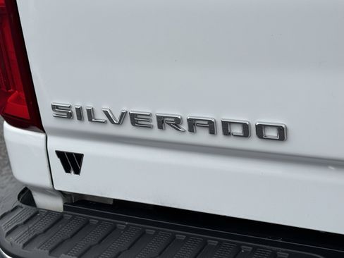 Used 2021 Chevrolet Silverado 2500 LTZ image 41