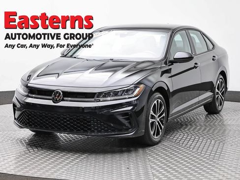 Used 2025 Volkswagen Jetta Sport FWD image 1