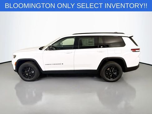 New 2025 Jeep Grand Cherokee L Laredo image 4