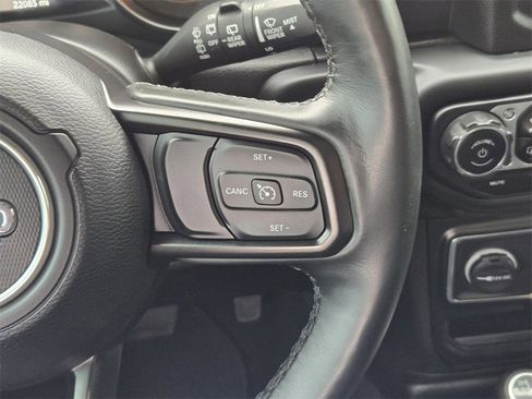 Used 2021 Jeep Wrangler Unlimited Sport w/ Technology Group image 25