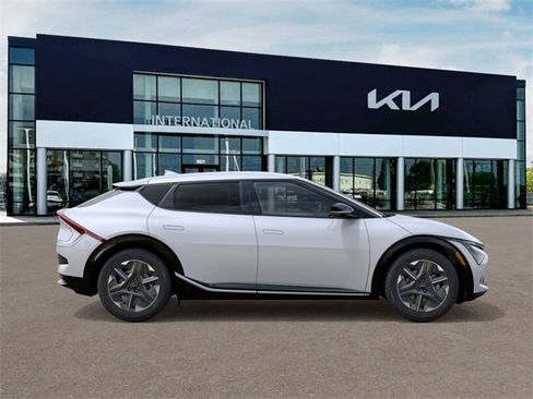 New 2025 Kia EV6 Light image 7