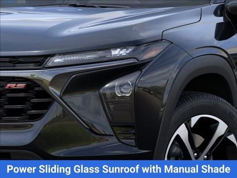New 2026 Chevrolet Trax RS w/ Sunroof Package FWD image 12