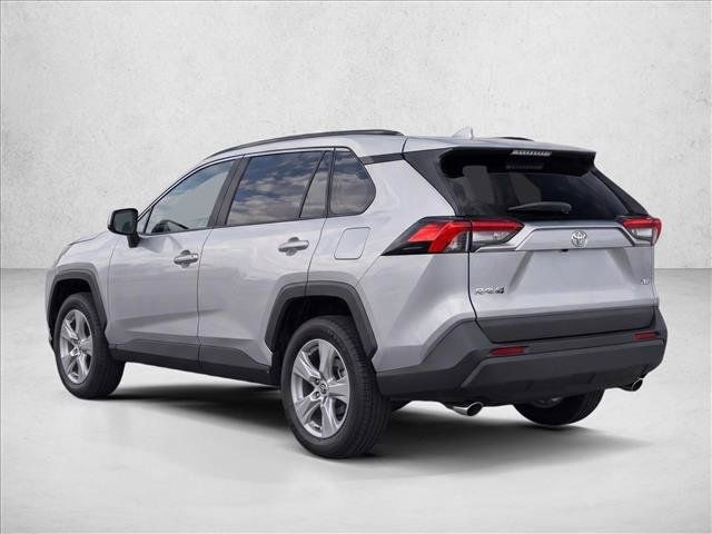Used 2023 Toyota RAV4 XLE w/ Convenience Package FWD image 5
