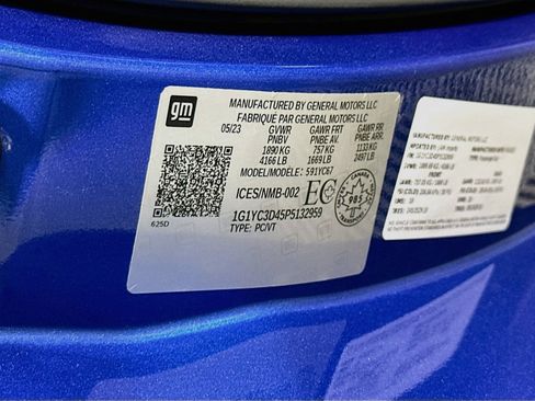 Used 2023 Chevrolet Corvette Stingray Premium Conv w/ Z51 Performance Package RWD image 30
